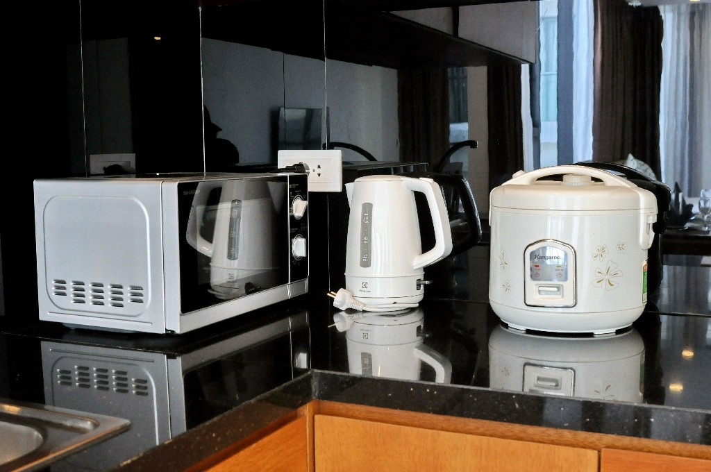 One Bedroom Apartment with Coastalview